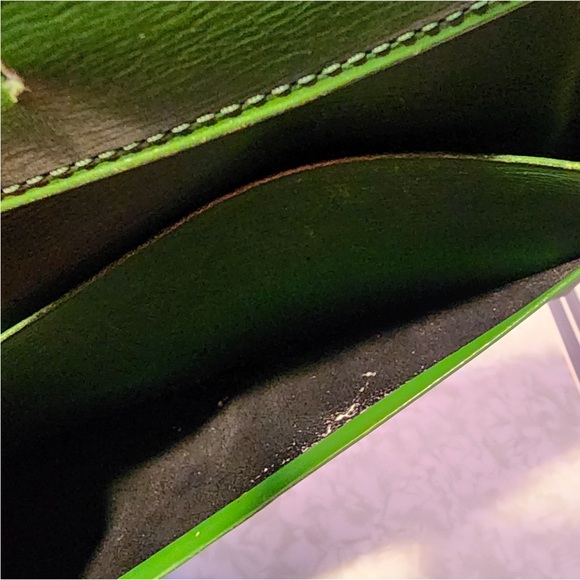Vintage Green Epi Leather Louis Vuitton Wallet - Picture 14 of 15